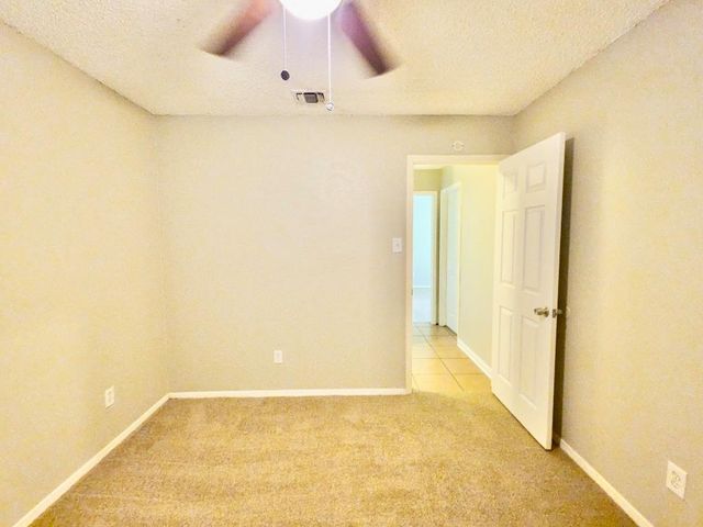1310 Ray Berglund BLVD A, Round Rock, TX 78664