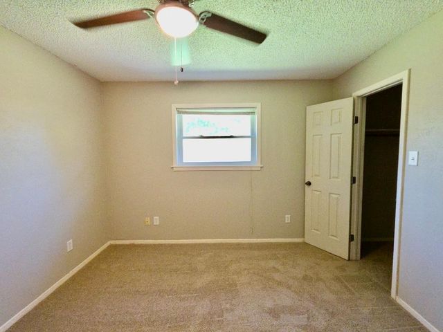 1310 Ray Berglund BLVD A, Round Rock, TX 78664