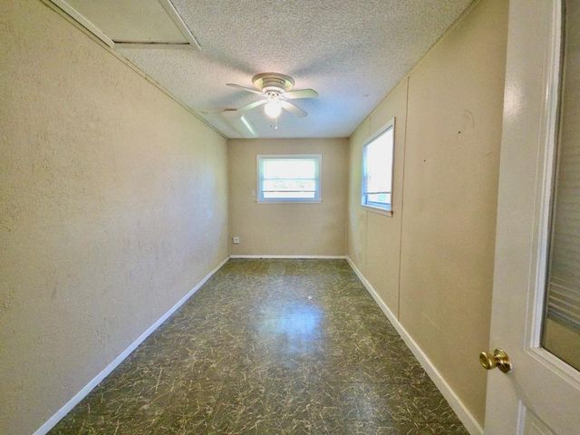 1310 Ray Berglund BLVD A, Round Rock, TX 78664