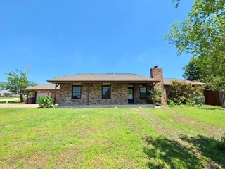 1310 Ray Berglund BLVD A, Round Rock, TX 78664