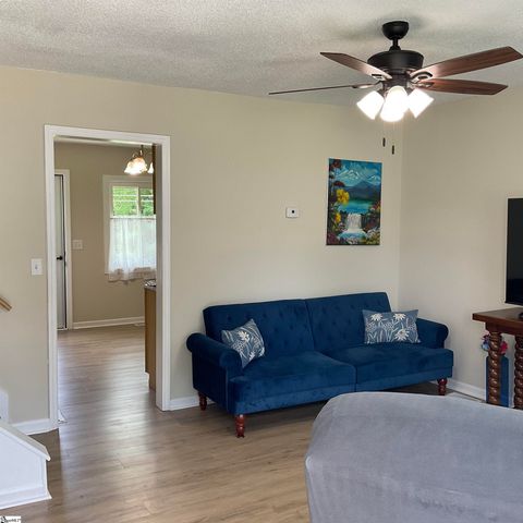 407 Old Farm Road, Moore, SC 29539