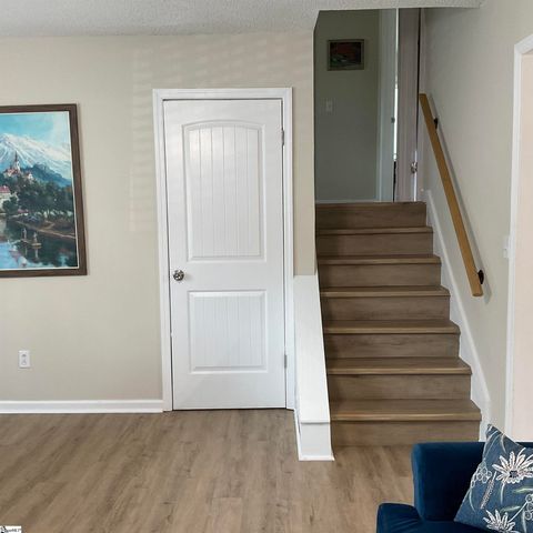 407 Old Farm Road, Moore, SC 29539