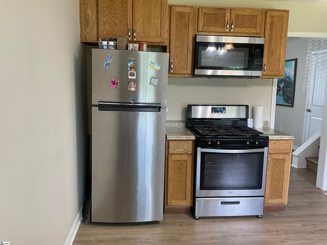 407 Old Farm Road, Moore, SC 29539