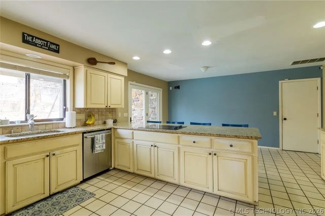 4510 S Birmingham Place, Tulsa, OK 74105