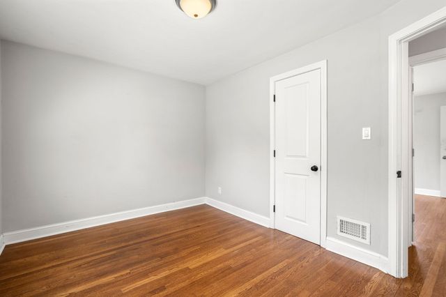 106 Lynnfield St, Peabody, MA 01960