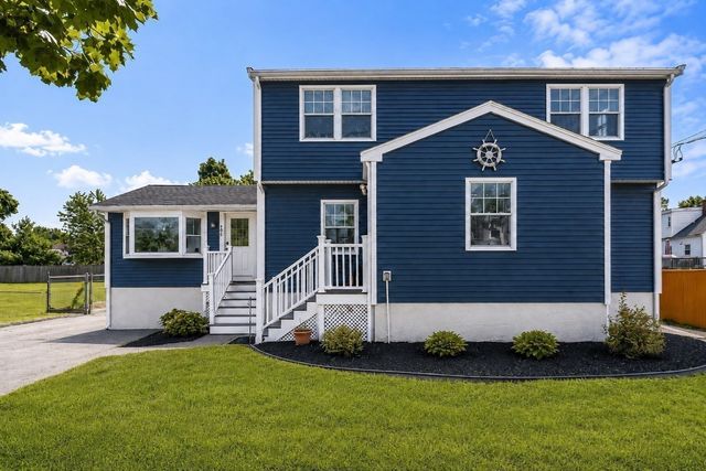 106 Lynnfield St, Peabody, MA 01960