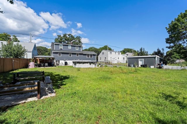 106 Lynnfield St, Peabody, MA 01960