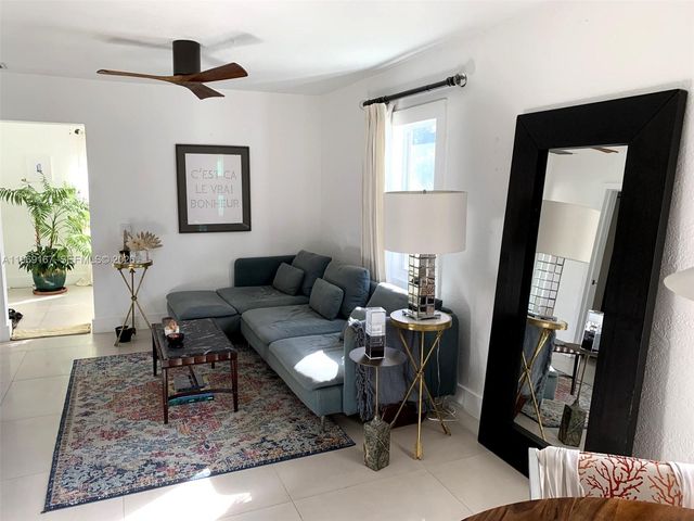 61 NW 53rd St, Miami, FL 33127