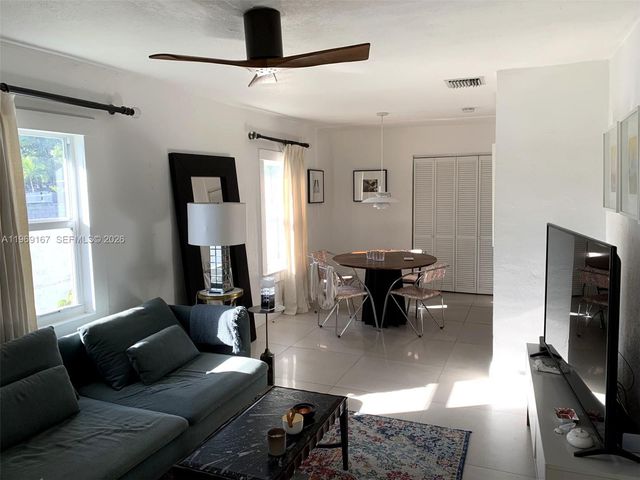 61 NW 53rd St, Miami, FL 33127