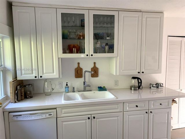 61 NW 53rd St, Miami, FL 33127