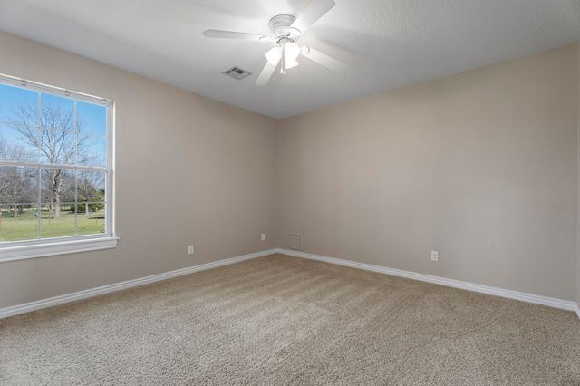 29600 S 660 Road, Grove, OK 74344