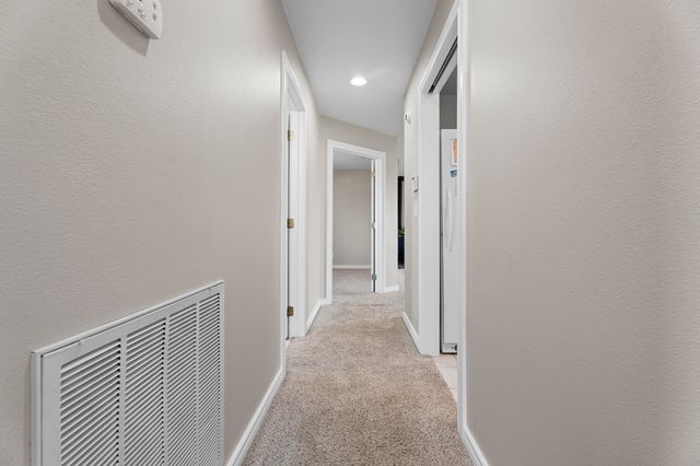 29600 S 660 Road, Grove, OK 74344