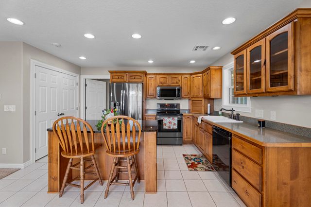 29600 S 660 Road, Grove, OK 74344