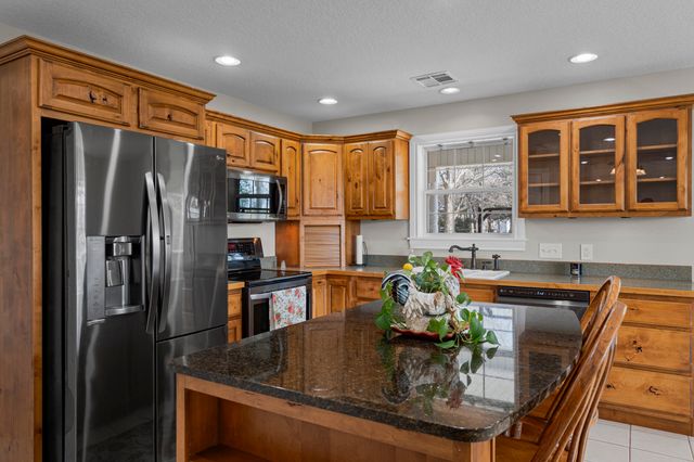 29600 S 660 Road, Grove, OK 74344