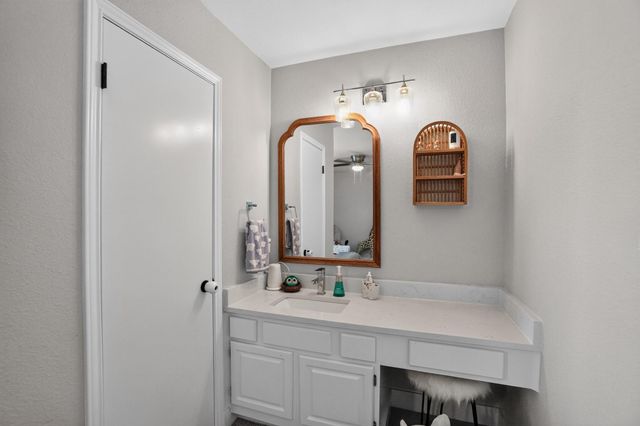 12607 Terra Nova LN, Austin, TX 78727