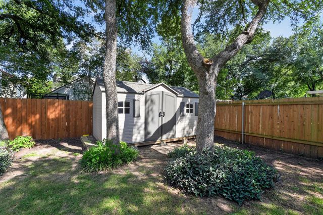 12607 Terra Nova LN, Austin, TX 78727