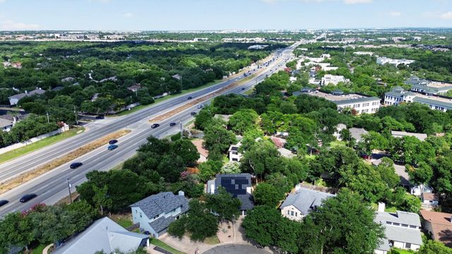 12607 Terra Nova LN, Austin, TX 78727