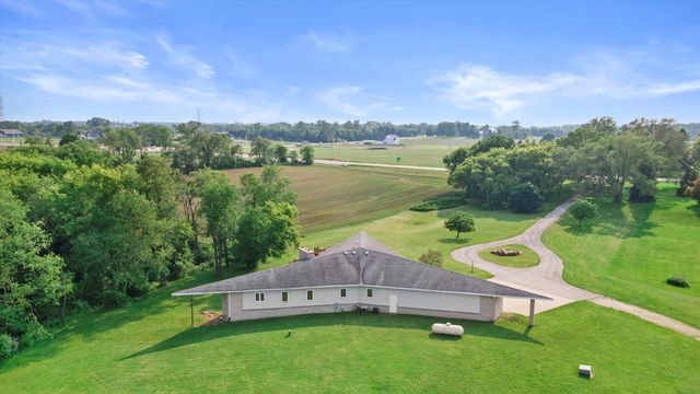 700 76th STREET, Franksville, WI 53126