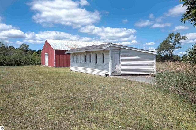 20682 Honor Highway, Interlochen, MI 49643