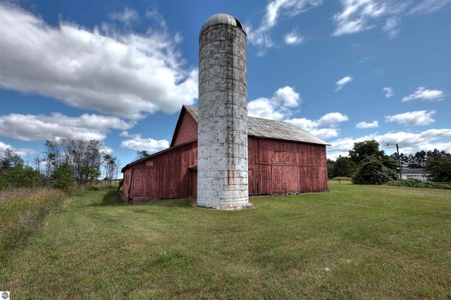 20682 Honor Highway, Interlochen, MI 49643