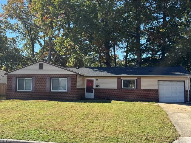 51 Crutchfield DR, Newport News, VA 23602