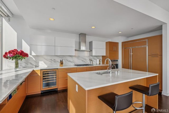 301 Mission Street 52D, San Francisco, CA 94105