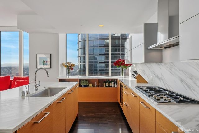 301 Mission Street 52D, San Francisco, CA 94105