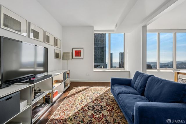 301 Mission Street 52D, San Francisco, CA 94105