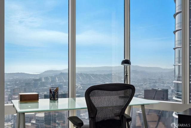 301 Mission Street 52D, San Francisco, CA 94105