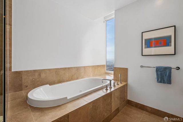 301 Mission Street 52D, San Francisco, CA 94105