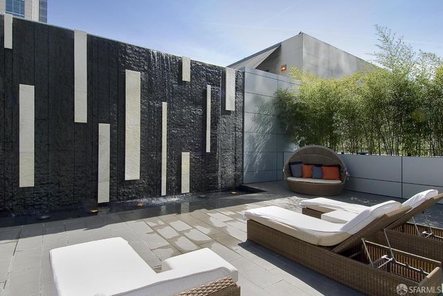 301 Mission Street 52D, San Francisco, CA 94105