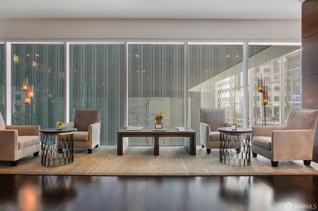 301 Mission Street 52D, San Francisco, CA 94105