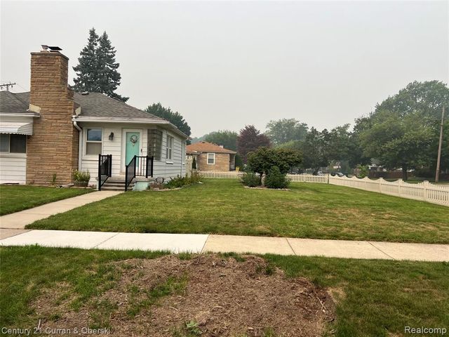 12024 Barberry Street, Southgate, MI 48195