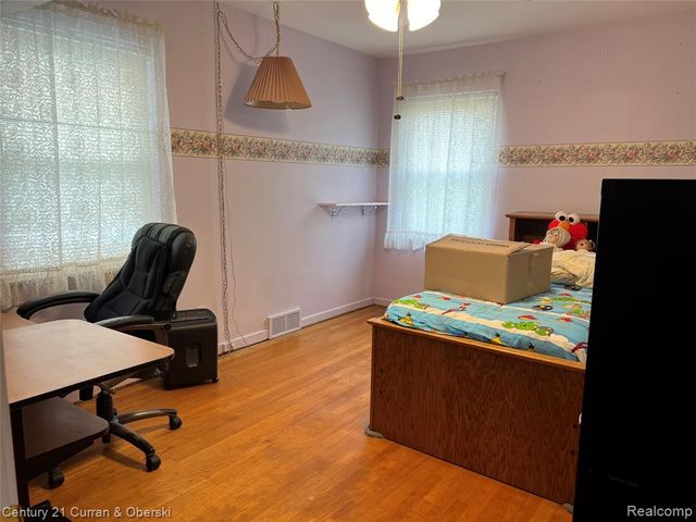 12024 Barberry Street, Southgate, MI 48195