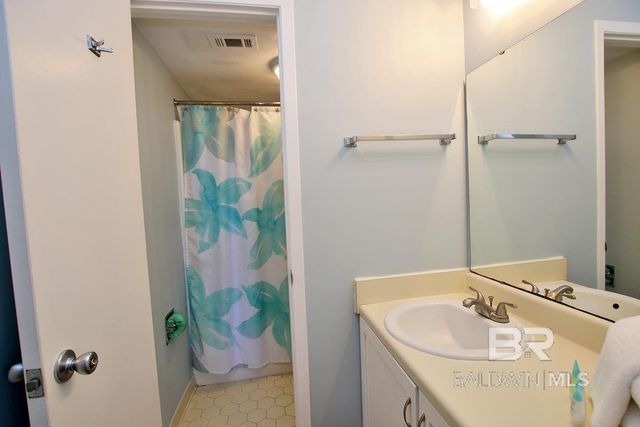 505 E Beach Boulevard 2A, Gulf Shores, AL 36542