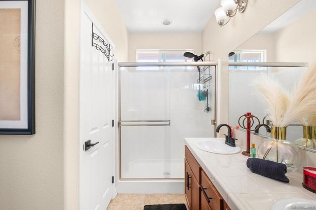 1340 Shoshone Falls, Ramona, CA 92065