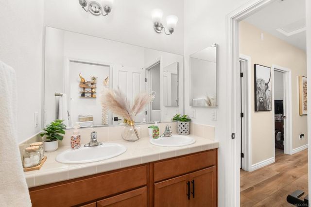 1340 Shoshone Falls, Ramona, CA 92065