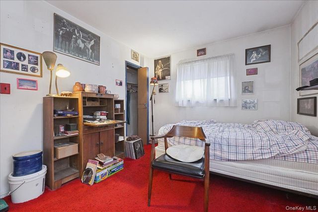 122 Haypath Road, Bethpage, NY 11714