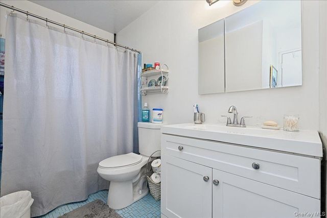 122 Haypath Road, Bethpage, NY 11714