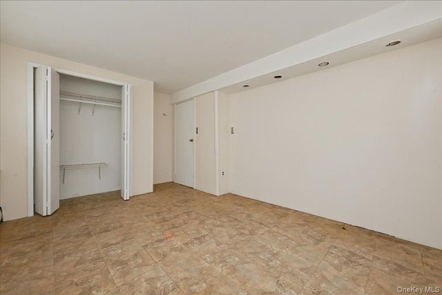 122 Haypath Road, Bethpage, NY 11714