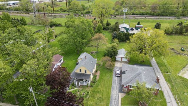 220 Pacific Street, Frankfort, IL 60423