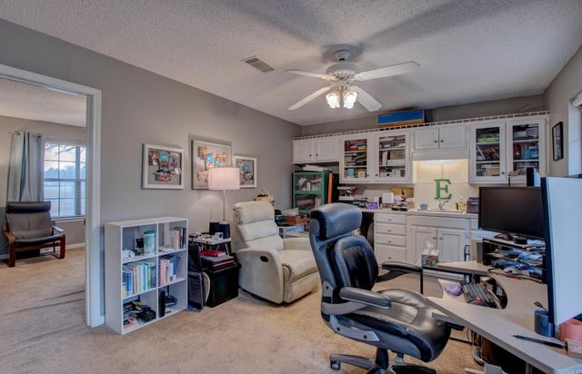 4 Riviera Drive, Conway, AR 72034