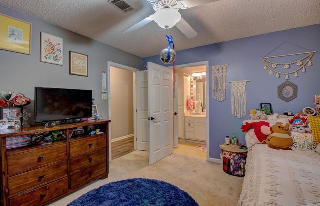 4 Riviera Drive, Conway, AR 72034