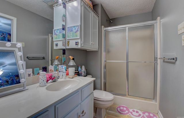 4 Riviera Drive, Conway, AR 72034