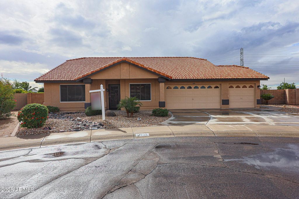 11059 W IRMA Lane, Peoria, AZ 85373 — exterior
