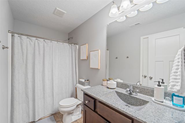 2880 Park Place, Norwalk, IA 50211