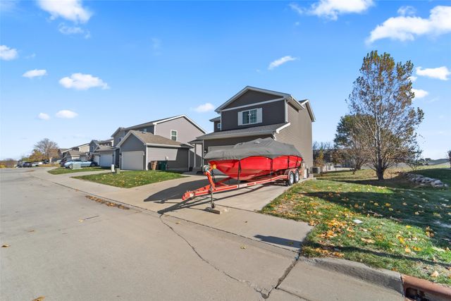 2880 Park Place, Norwalk, IA 50211