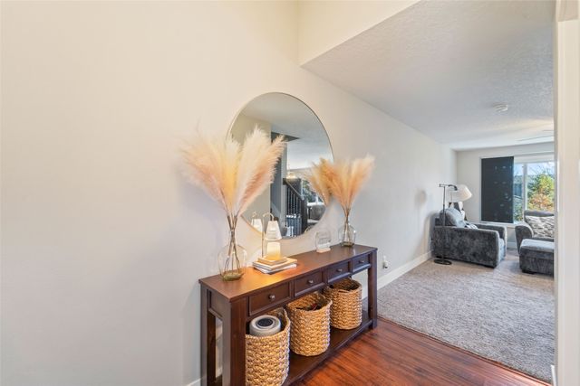 2880 Park Place, Norwalk, IA 50211