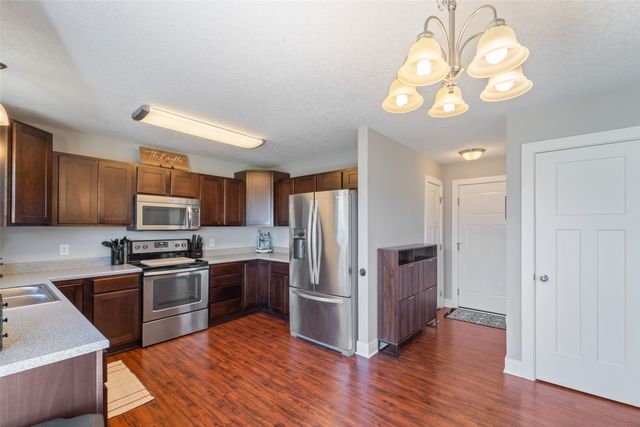 2880 Park Place, Norwalk, IA 50211