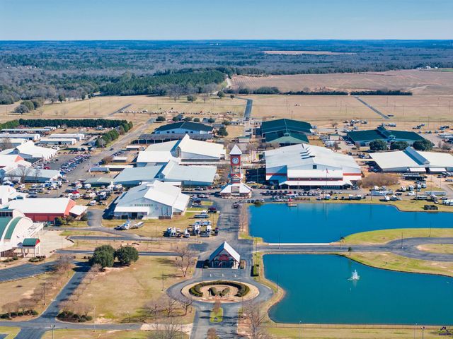 119 Bramblewood Lane, Perry, GA 31069